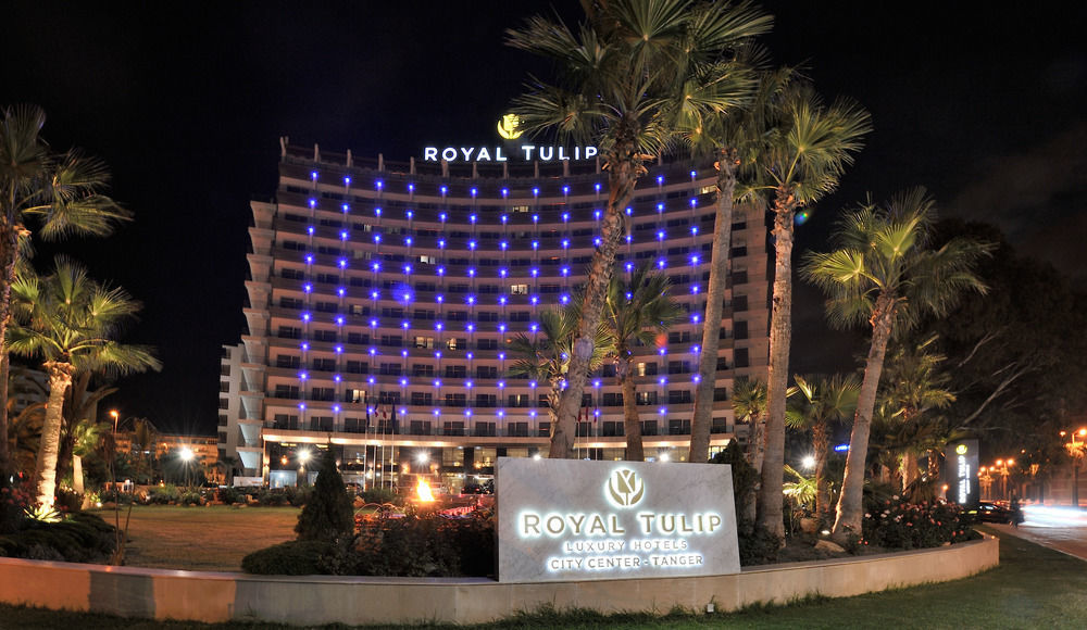 Royal Tulip City Center Tangier Bagian luar foto